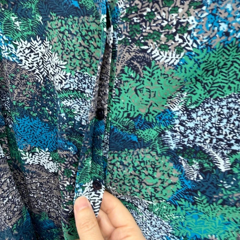 NYDJ Blouse Women XL Blue Green Abstract Botanical 3/4 Sleeve V-Neck S1F0537